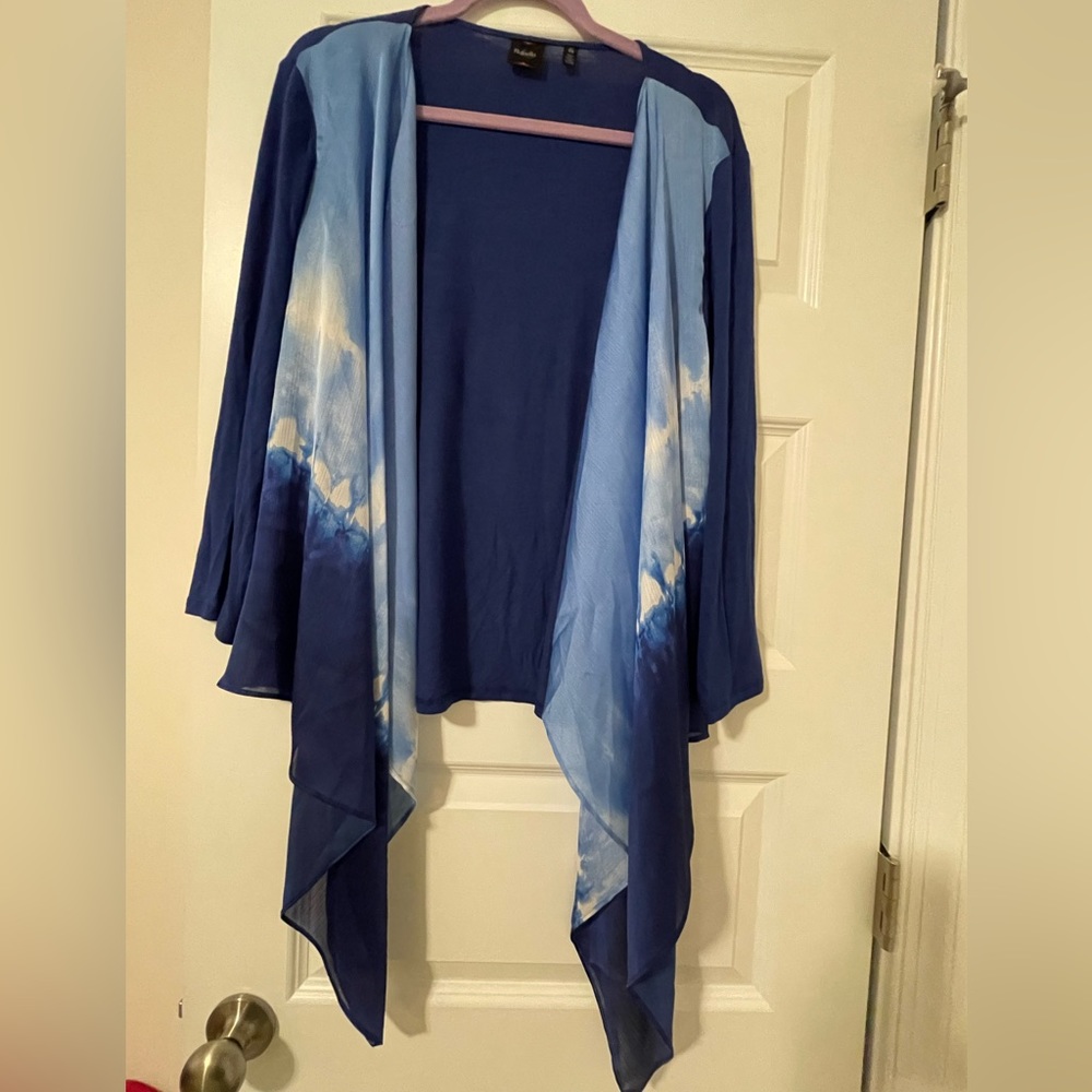 Rafaela Large Shawl W/sleeves, front handkerchief hem  Polyester & Spandex, Sz L